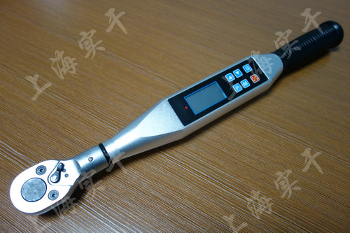 100N.mŤ������